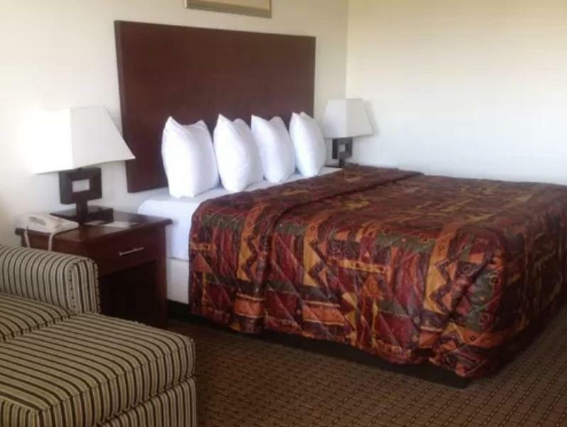 America Inn & Suites Ridgecrest Dış mekan fotoğraf